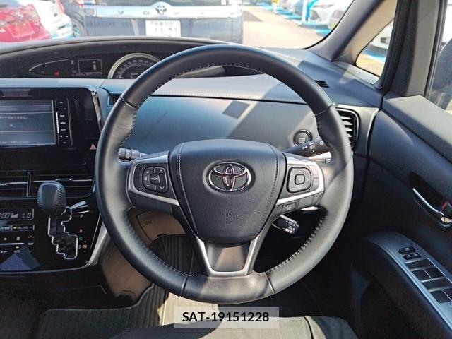 Toyota ESTIMA 2017-02 8099047-2