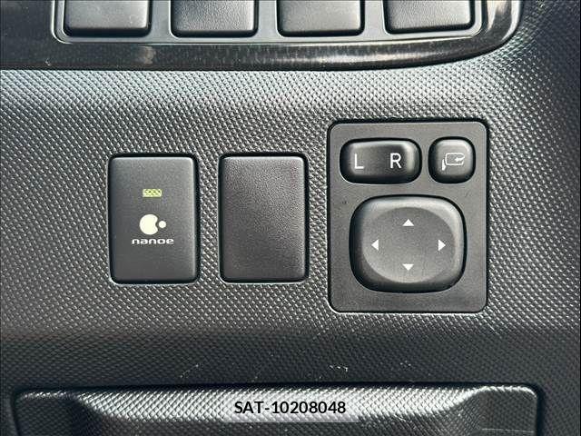 Toyota ESTIMA 2014-10 8129972-9
