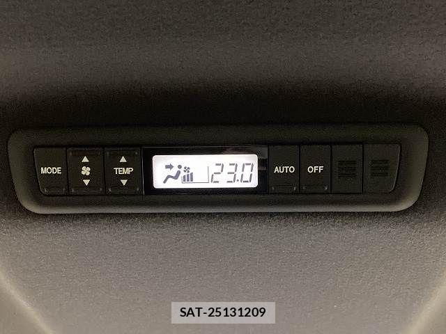 Toyota ESTIMA 2016-06 8145776-11