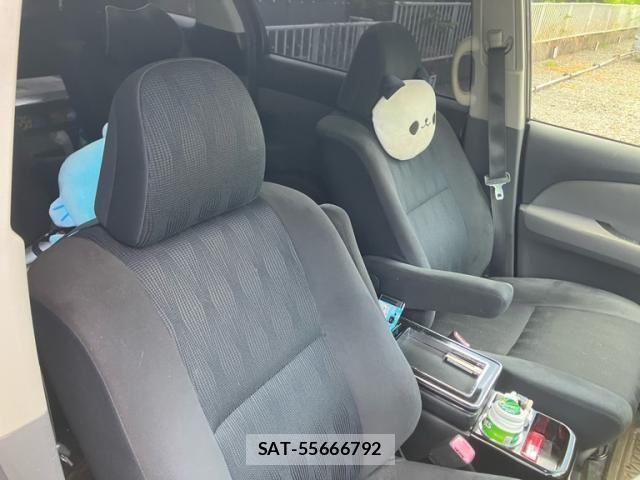 Toyota ESTIMA 2009-06 8158388-11