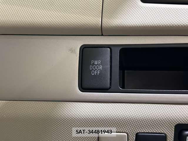 Toyota ESTIMA 2011-06 8207443-12