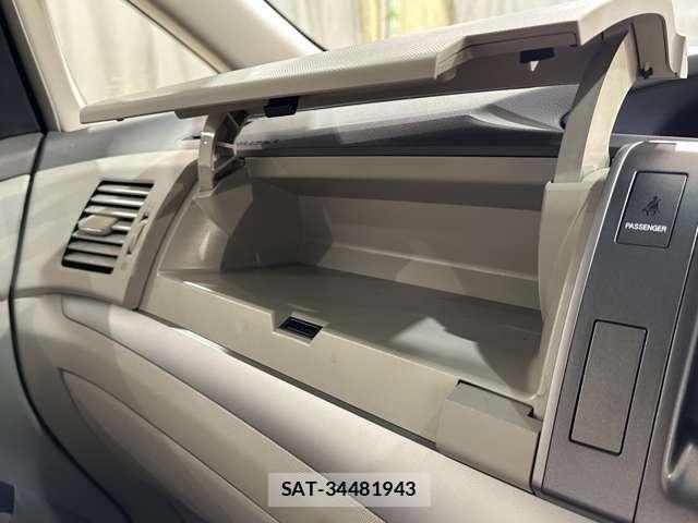Toyota ESTIMA 2011-06 8207443-23
