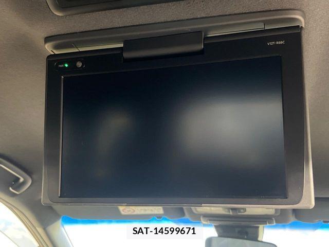 Toyota ESTIMA 2016-12 8207440-3
