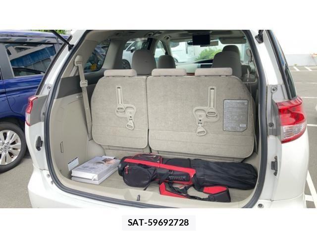 Toyota ESTIMA 2009-08 8207447-9
