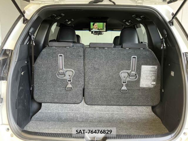 Toyota ESTIMA 2017-05 8229855-21