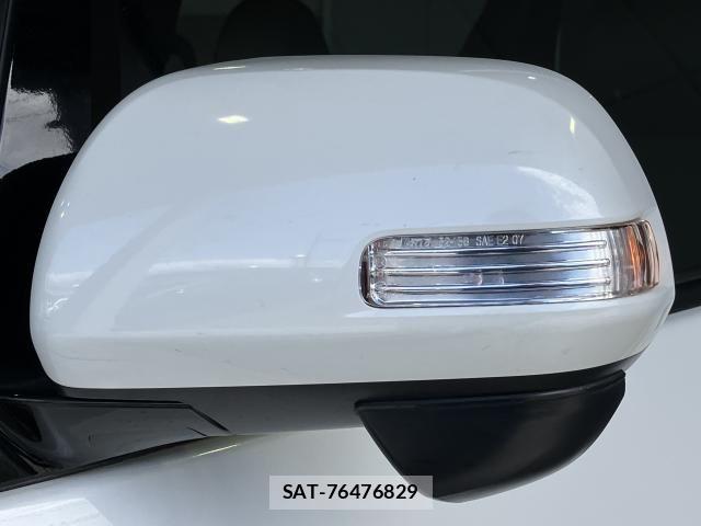 Toyota ESTIMA 2017-05 8229855-4