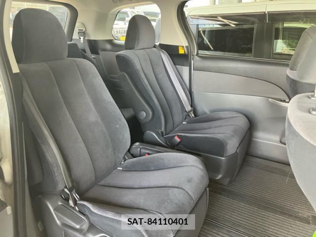 Toyota ESTIMA 2011-10 8229861-8