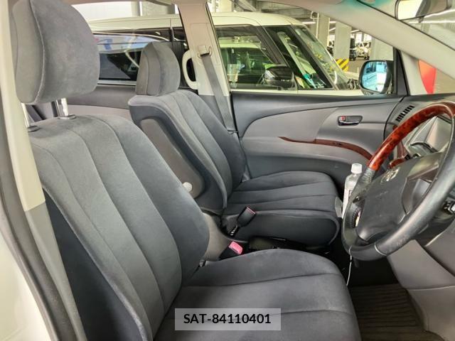 Toyota ESTIMA 2011-10 8229861-9
