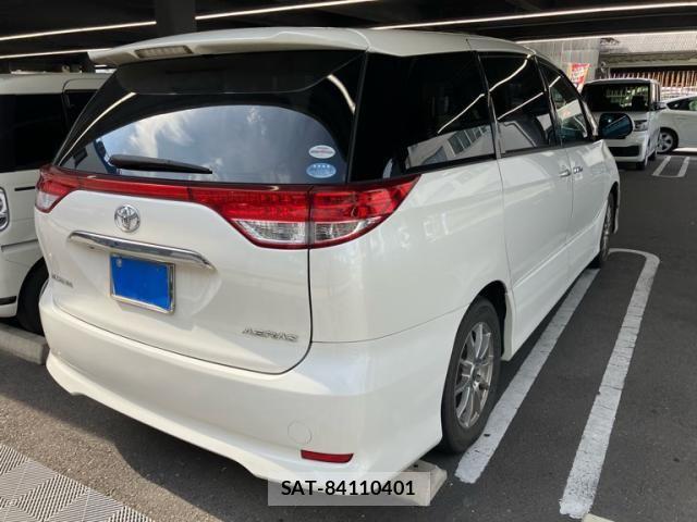 Toyota ESTIMA 2011-10 8229861-1