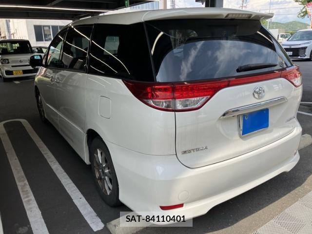 Toyota ESTIMA 2011-10 8229861-3