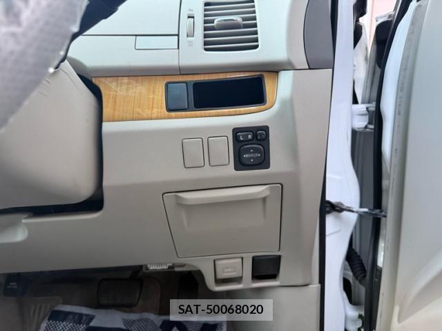 Toyota ESTIMA 2008-09 8335760-10
