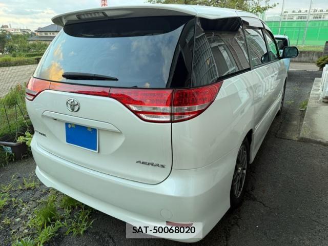 Toyota ESTIMA 2008-09 8335760-3