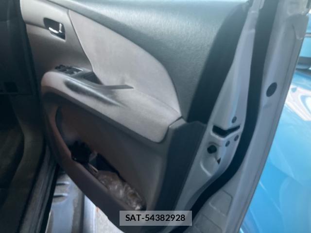 Toyota ESTIMA 2006-06 8335762-11
