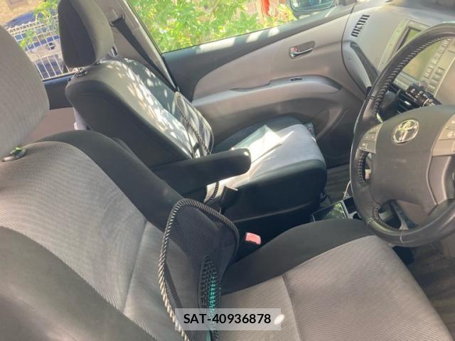 Toyota ESTIMA 2006-01 8335761-2