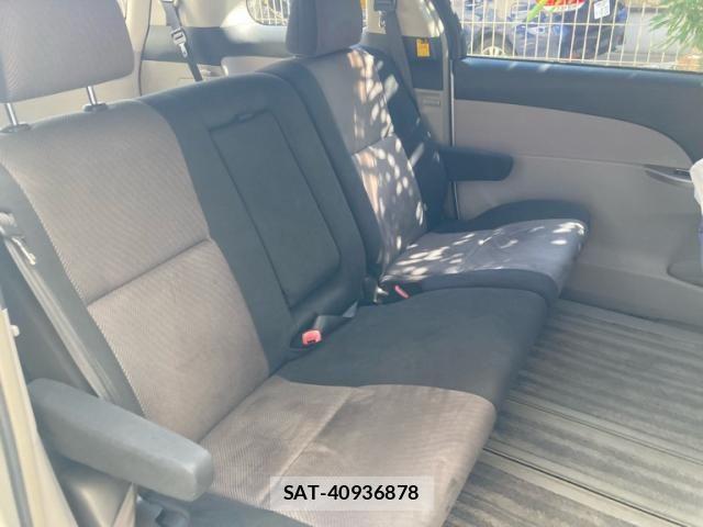 Toyota ESTIMA 2006-01 8335761-3