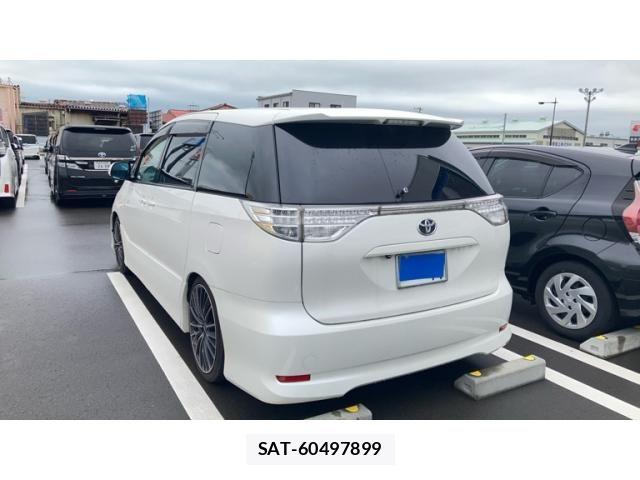 Toyota ESTIMA 2013-12 8335756-1