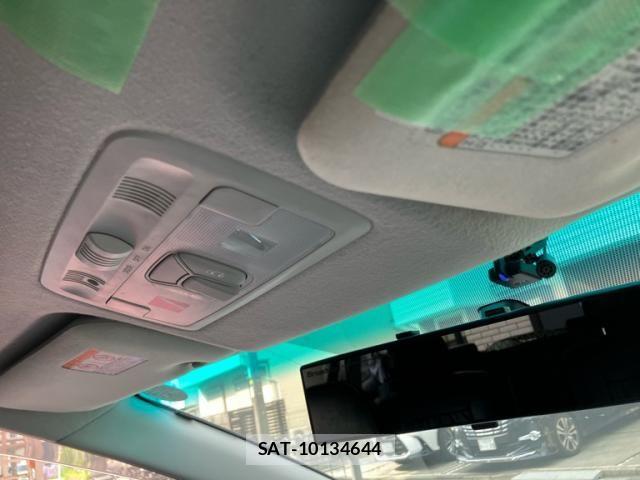 Toyota ESTIMA 2006-05 8365788-18