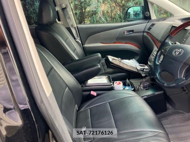 Toyota ESTIMA 2011-02 8365789-8