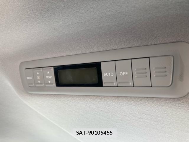 Toyota ESTIMA 2009-10 8371637-17