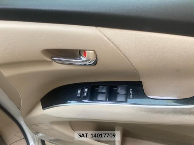 Toyota ESTIMA 2016-01 8371634-11