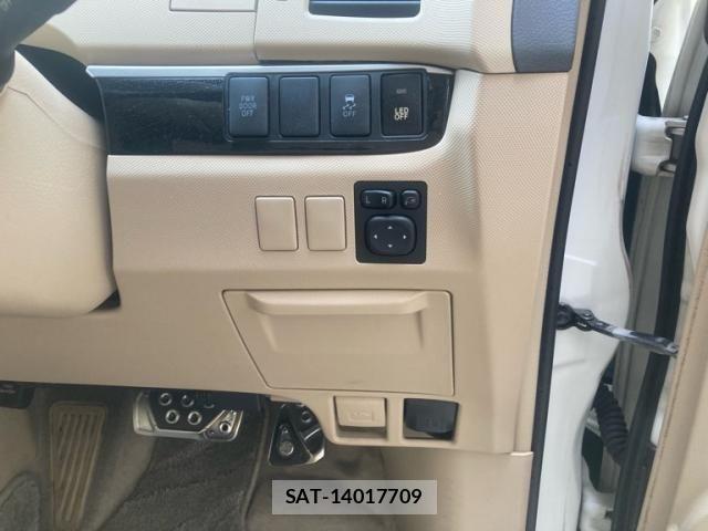 Toyota ESTIMA 2016-01 8371634-12