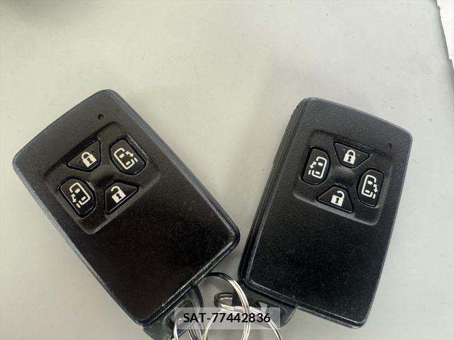 Toyota ESTIMA 2013-02 8371635-27