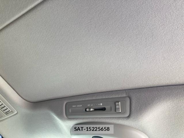 Toyota ESTIMA 2011-12 8412273-10