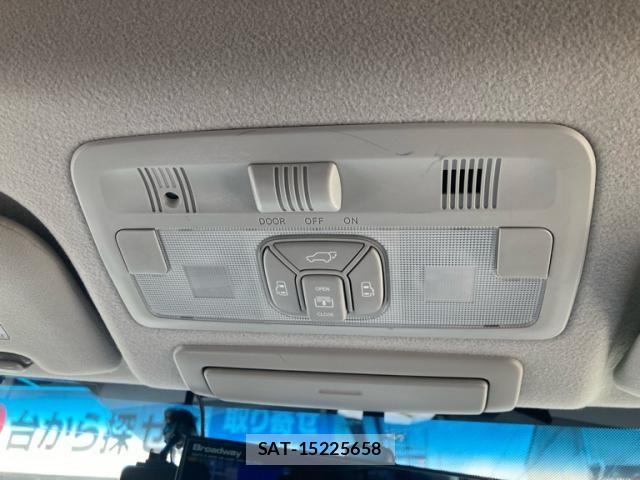 Toyota ESTIMA 2011-12 8412273-16