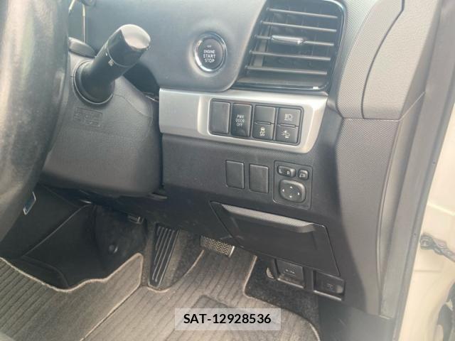 Toyota ESTIMA 2018-01 8438105-10