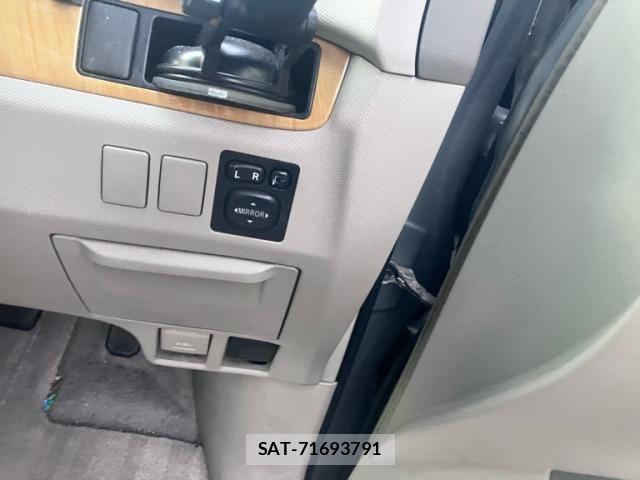 Toyota ESTIMA 2008-05 8438106-17