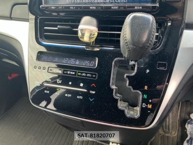 Toyota ESTIMA 2018-06 8524795-18