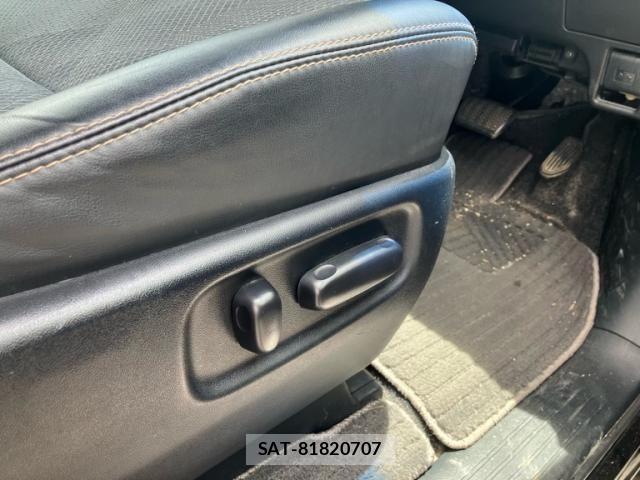 Toyota ESTIMA 2018-06 8524795-28