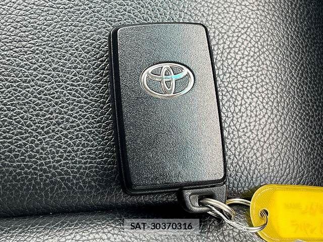 Toyota ESTIMA 2012-04 8561823-12