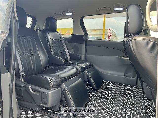 Toyota ESTIMA 2012-04 8561823-27