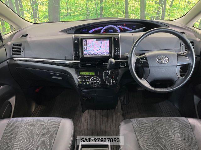 Toyota ESTIMA 2015-08 8561822-1