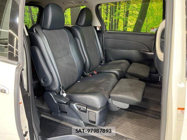 Toyota ESTIMA 2015-08 8561822-8