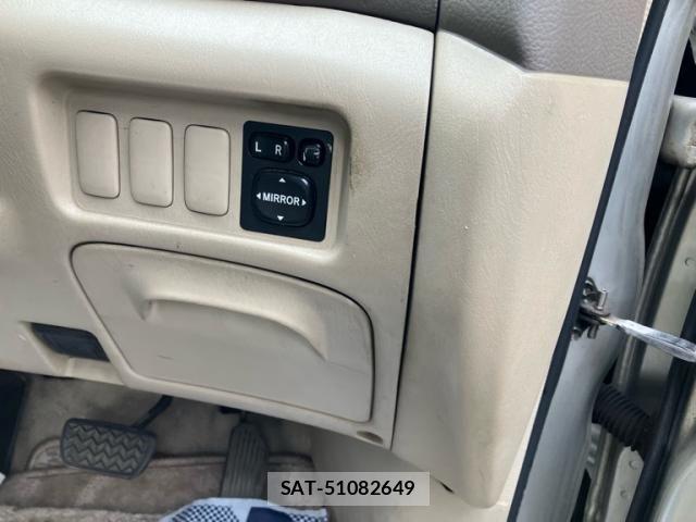Toyota ESTIMA 2004-07 8561829-20
