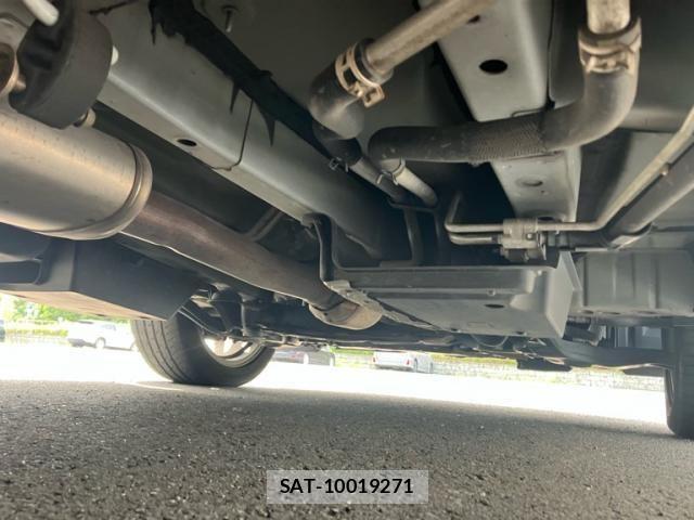 Toyota ESTIMA 2017-09 8561825-9