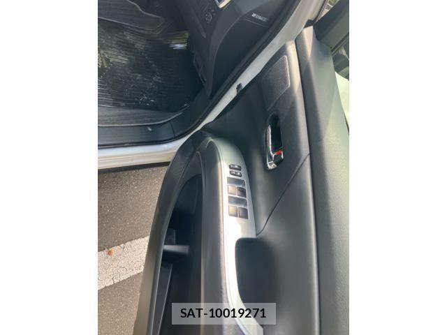 Toyota ESTIMA 2017-09 8561825-16