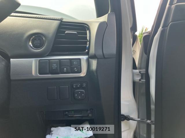 Toyota ESTIMA 2017-09 8561825-17