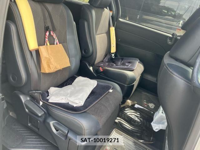 Toyota ESTIMA 2017-09 8561825-6