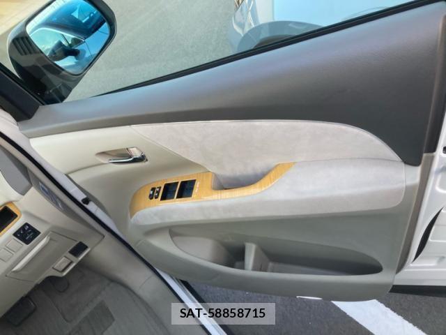 Toyota ESTIMA 2007-09 8658994-13
