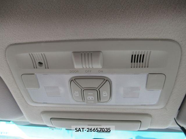 Toyota ESTIMA 2011-10 8666109-19