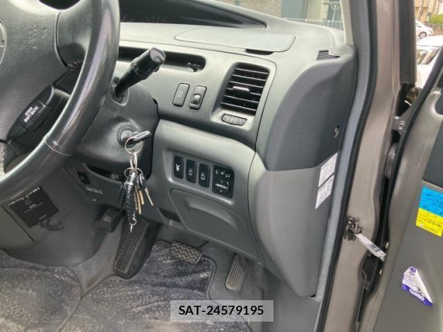 Toyota ESTIMA 2003-09 8658989-7