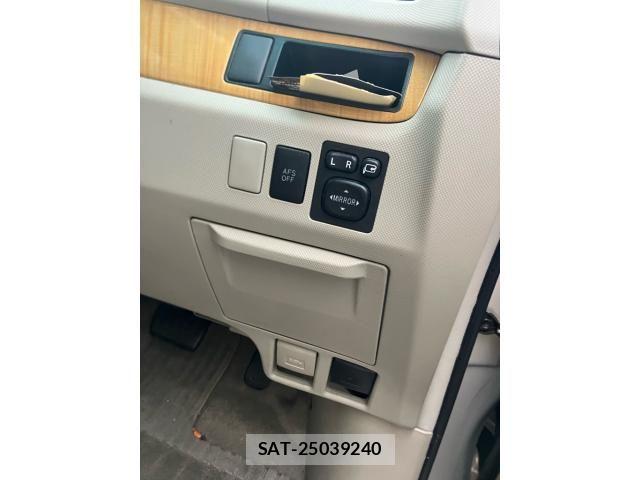 Toyota ESTIMA 2006-02 8848904-17