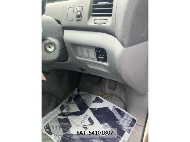 Toyota ESTIMA 2002-04 8879663-16