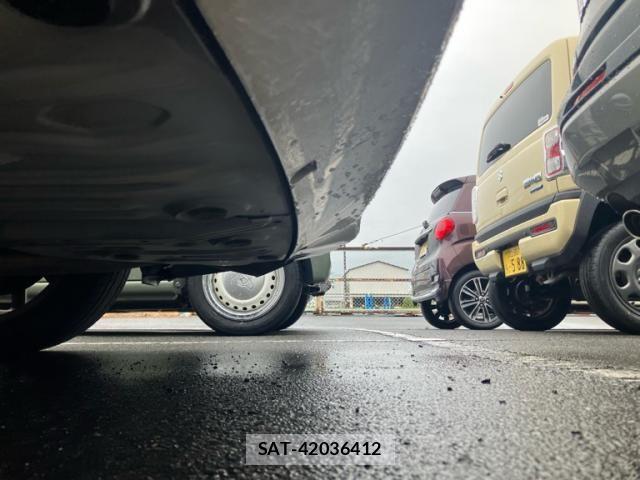 Toyota ESTIMA 2006-02 8879660-5