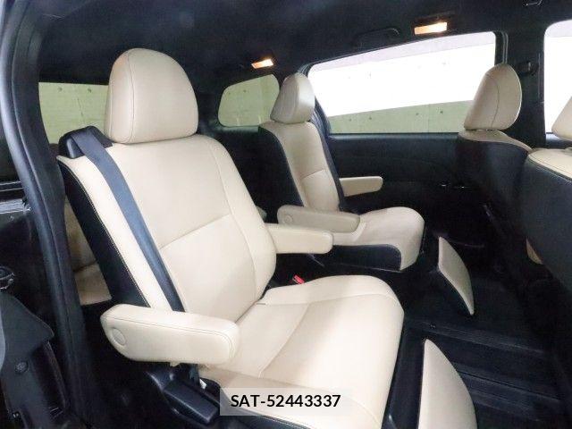 Toyota ESTIMA 2018-04 8879653-4