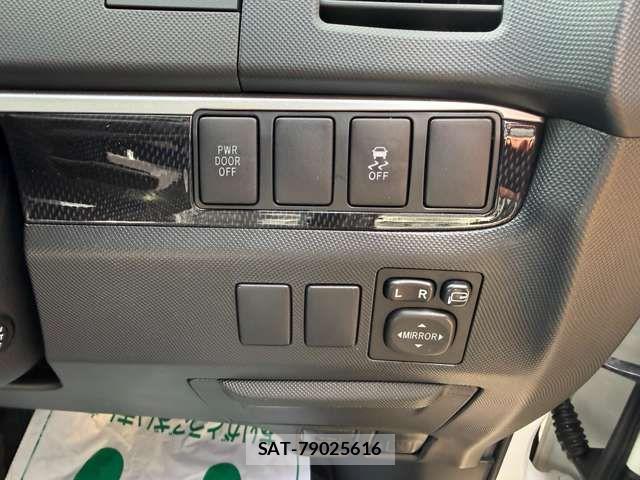 Toyota ESTIMA 2013-06 8879658-7