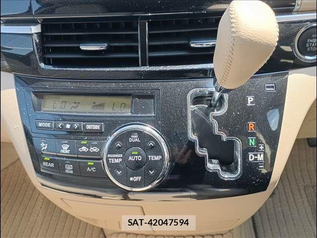 Toyota ESTIMA 2015-04 8879656-6